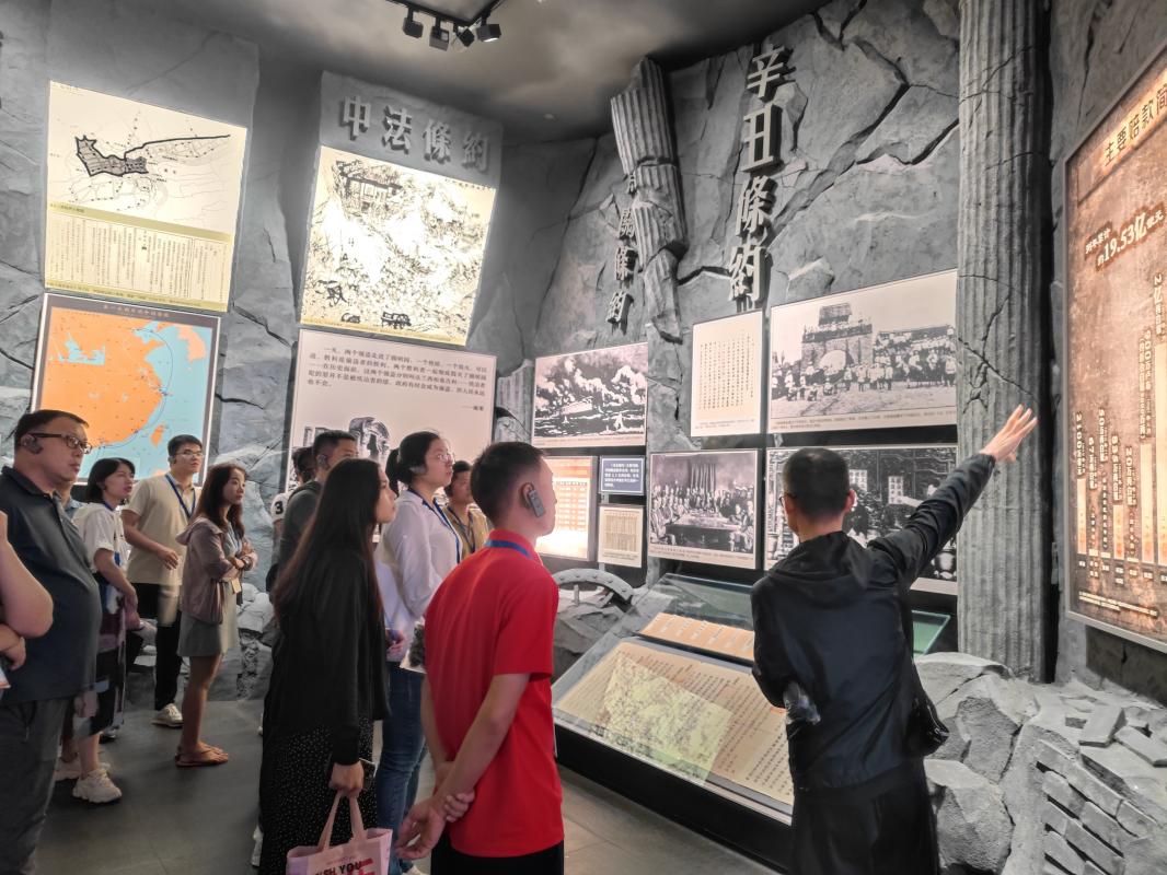 深圳布吉街道前往安吉县域智治中心，浙商博物馆参观考察学习