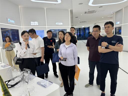 青岛市数字经济培训班前往强脑科技，实在智能，人工智能小镇，图灵小镇参观学习浙江数字经济发展  第7张
