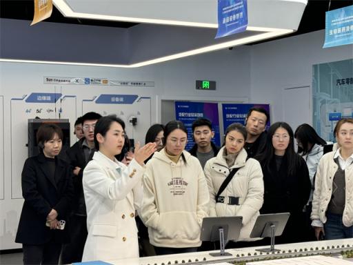 宁波市属国有企业培训班前往长三角（杭州）制造业数字化能力中心参观学习  第3张