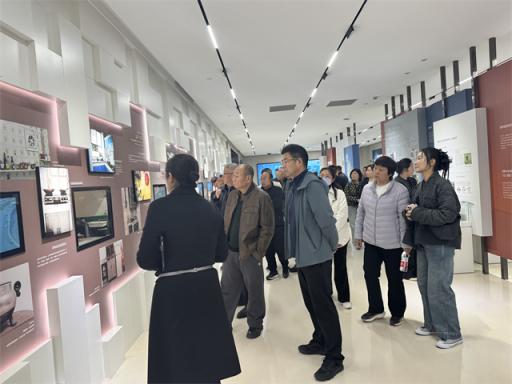 河南中州路桥建设培训前往赴老板电器考察学习，探索智能制造与企业管理新路径  第2张