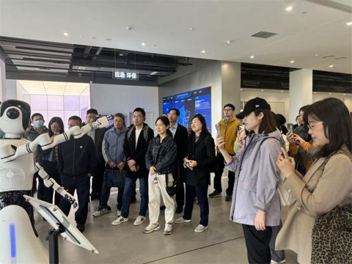 合肥产投集团培训班走进申昊科技，探秘智能检测前沿，共话科技创新未来​  第2张