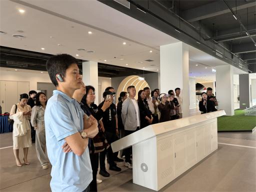 深圳标杆探学科技前往申昊科技参观学习，探索智能巡检机器人的创新之路  第2张