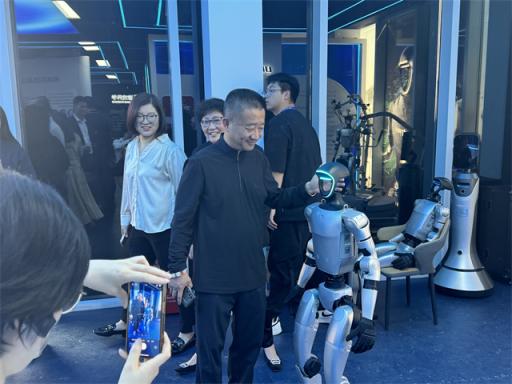 华夏银行培训班探秘文三数字生活街区，领略前沿科技与数字魅力  第4张