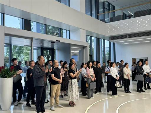 马鞍山市人工智能专题干部培训班前往浙大杭州国际科创中心开展现场教学，共探科技创新赋能产业升级之路  第1张