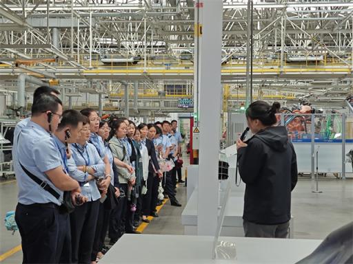 广西益众集团培训班走进吉利汽车钱塘基地，共探智能制造新路径  第3张