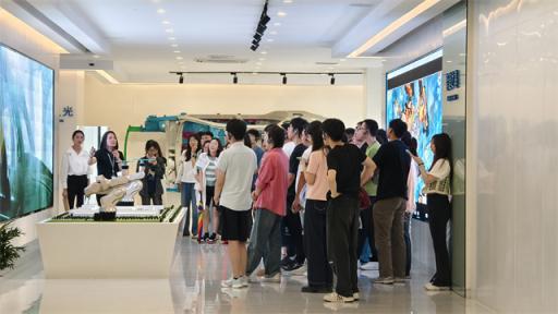 杭州西部县市培训班前往吉利汽车杭州湾基地参观学习，探索智能制造赋能产业升级新路径  第1张
