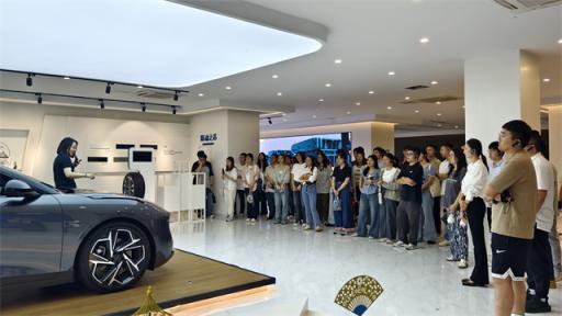 杭州西部县市培训班前往吉利汽车杭州湾基地参观学习，探索智能制造赋能产业升级新路径