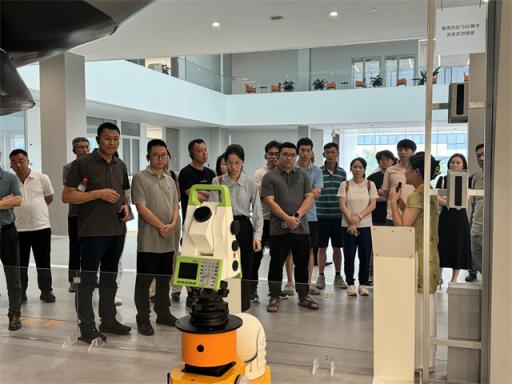 桂林干部培训班前往杭州申昊科技参观学习，探索工业智能新路径  第4张