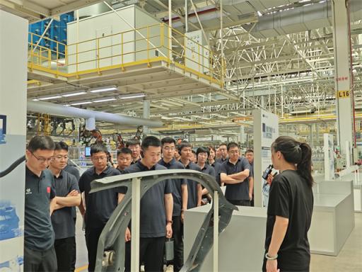 中航沈飞培训班参观吉利汽车钱塘基地：探索智能制造新高度  第3张