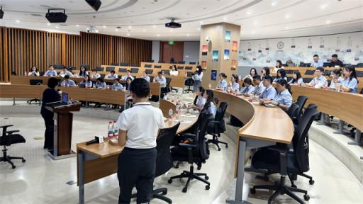 冠盛集团赴吉利汽车总部参观学习，探索行业标杆的科技魅力与未来愿景  第4张