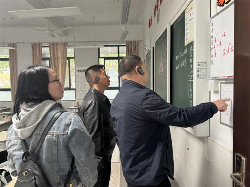 安州区2025年基础教育能力提升培训班前往丁兰中学开展现场教学活动，以智慧教育为镜，探索基础教育高质量发展路径  第1张