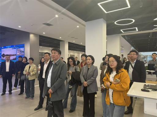 建行宁波培训班前往申昊科技参观学习，深化对智能制造与工业互联网的理解  第1张
