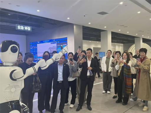 建行宁波培训班前往申昊科技参观学习，深化对智能制造与工业互联网的理解  第3张